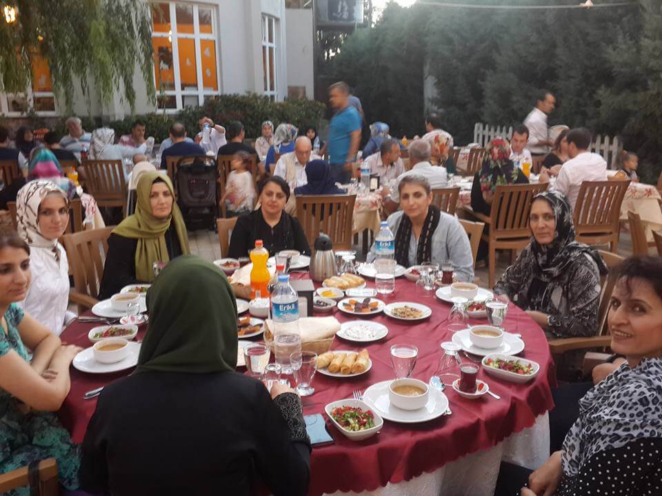 Geleneksel İftar Yemeği