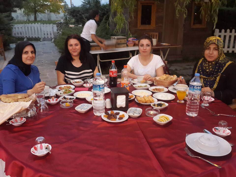 Geleneksel İftar Yemeği